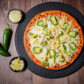 Hari Mirch Pineapple Pizza